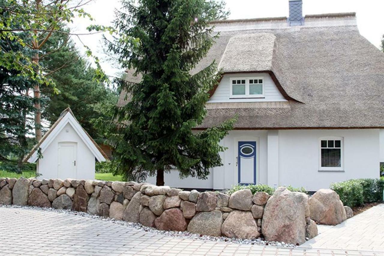 Idylle unterm Reet - Reetdachhäuser am Walde Trassenheide Exterior foto