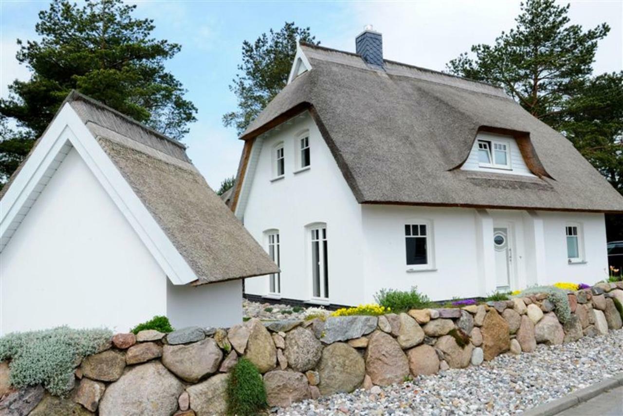 Idylle unterm Reet - Reetdachhäuser am Walde Trassenheide Exterior foto