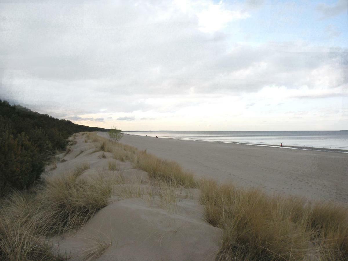 Idylle unterm Reet - Reetdachhäuser am Walde Trassenheide Exterior foto